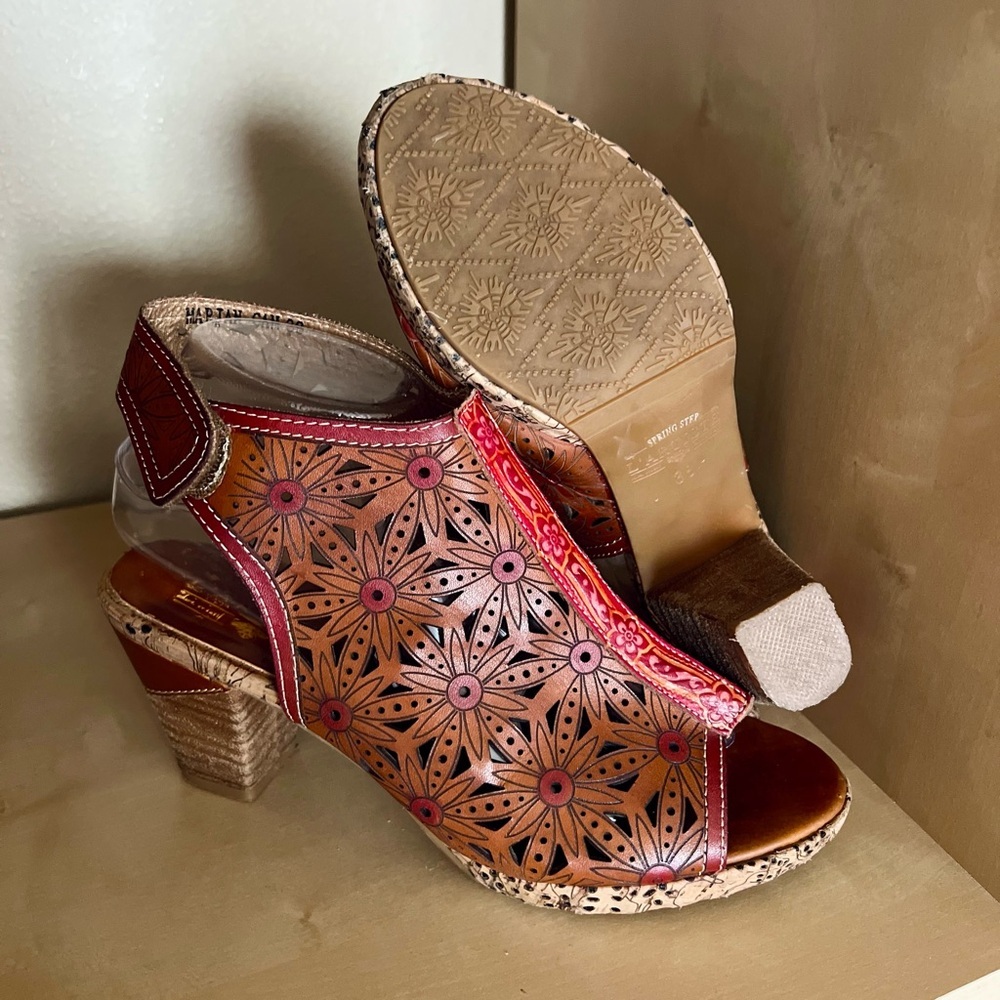 L'Artiste Spring Step Marjan-Cam Brown Floral Laser-Cut Leather Sling-back Heels - Picture 9 of 12